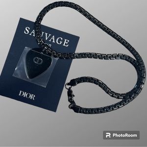 Dior Sauvage ELIXIR Guitar Pick Pendent Necklace Black Metal